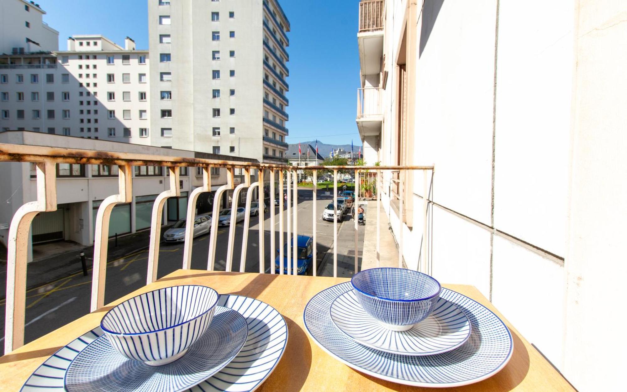 Appartement T3 Gare De Chambery Centre Ville Ngoại thất bức ảnh